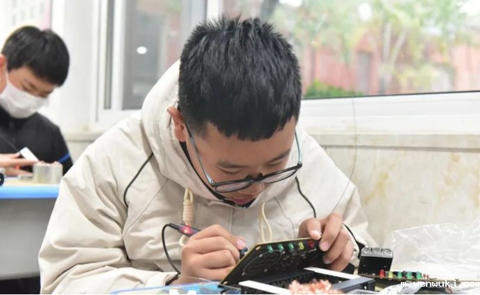 1701079718459331.jpg 1701079695707.jpg