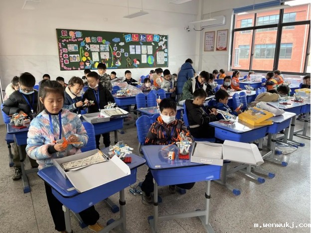 1701163256971360.jpg 1701163250806.jpg